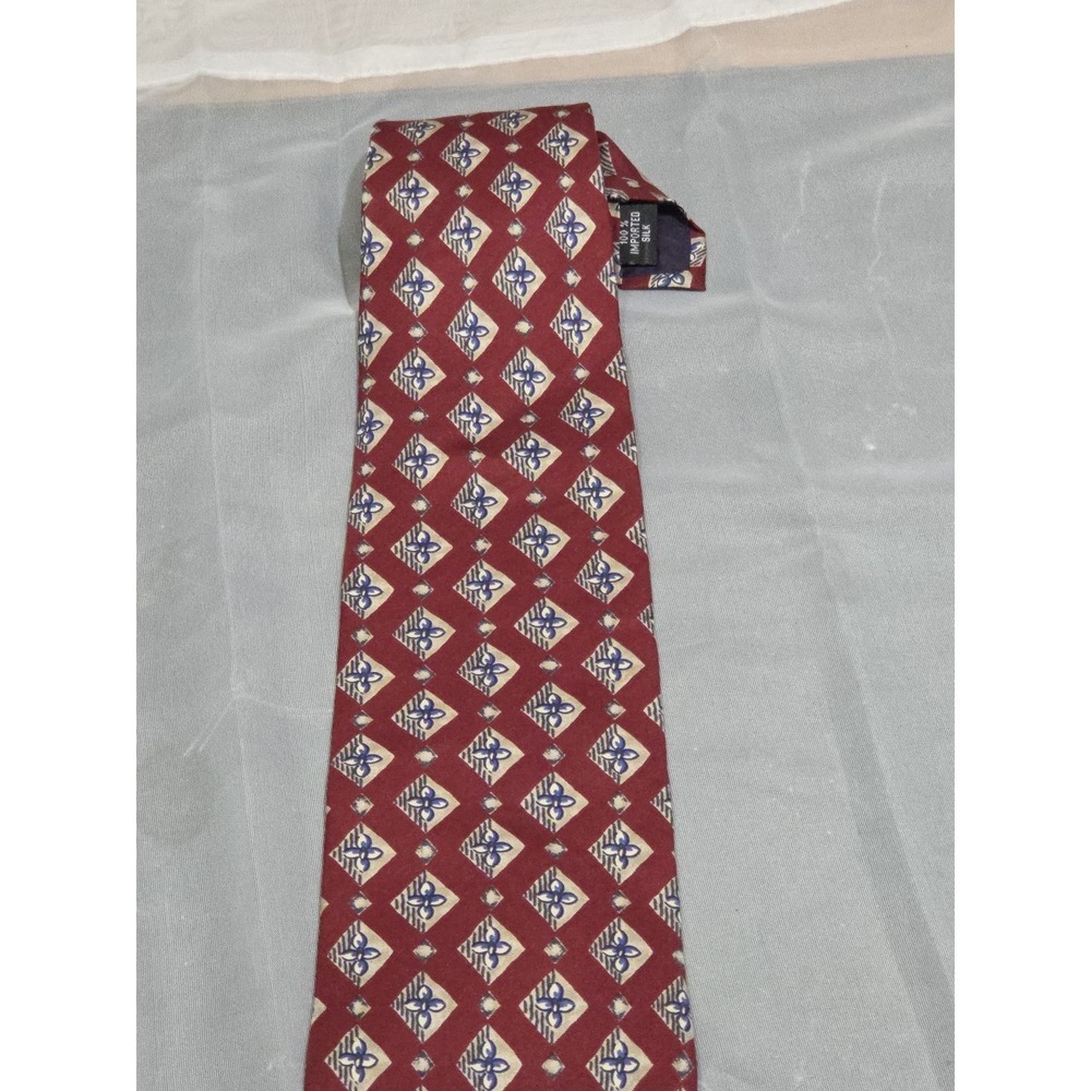 Kenneth Cole NY 100% Imported Silk Tie, Red w/ Blue & White Floral Geo, USA, 57"